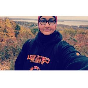 Meet your Posher, Widad